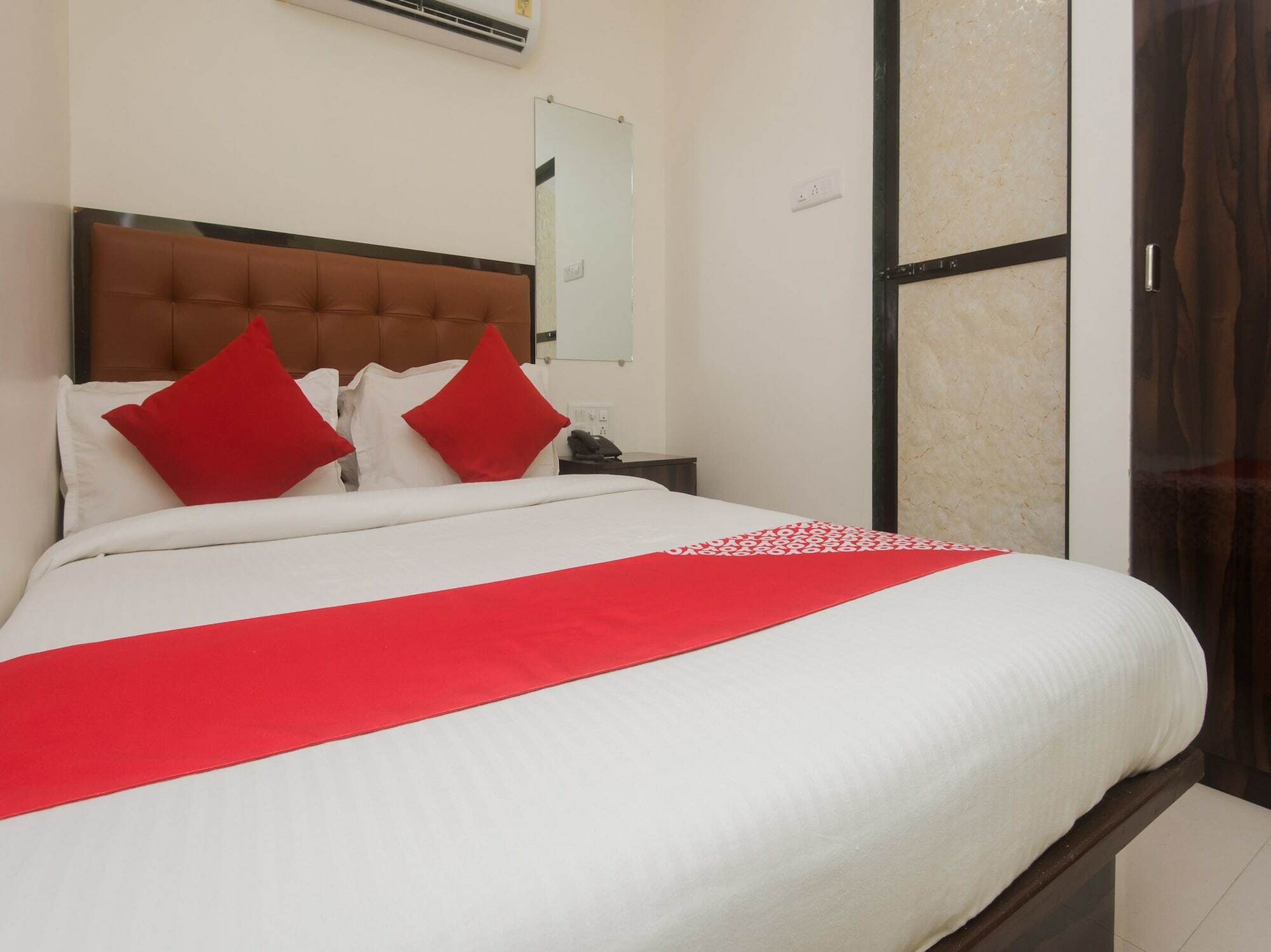 Hotel Mantra Residency Mumbai Exterior foto